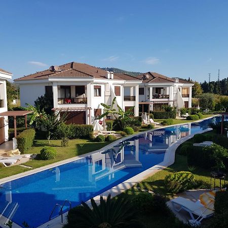 Cristal Villalar Κεμέρ Εξωτερικό φωτογραφία